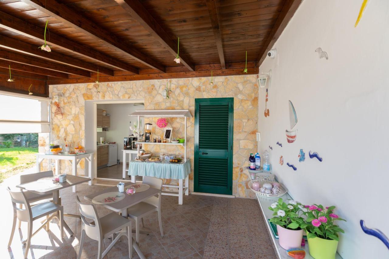 B&B L'Isola Che Non C'E Torre San Giovanni Exterior foto